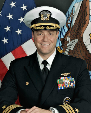美国退役海军指挥官威尔·普雷斯利