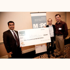 在企业家Fariborz Maseeh的捐赠下，2010年的Maseeh创业奖竞赛(MEPC)成为工程学院第一批商业计划竞赛之一。